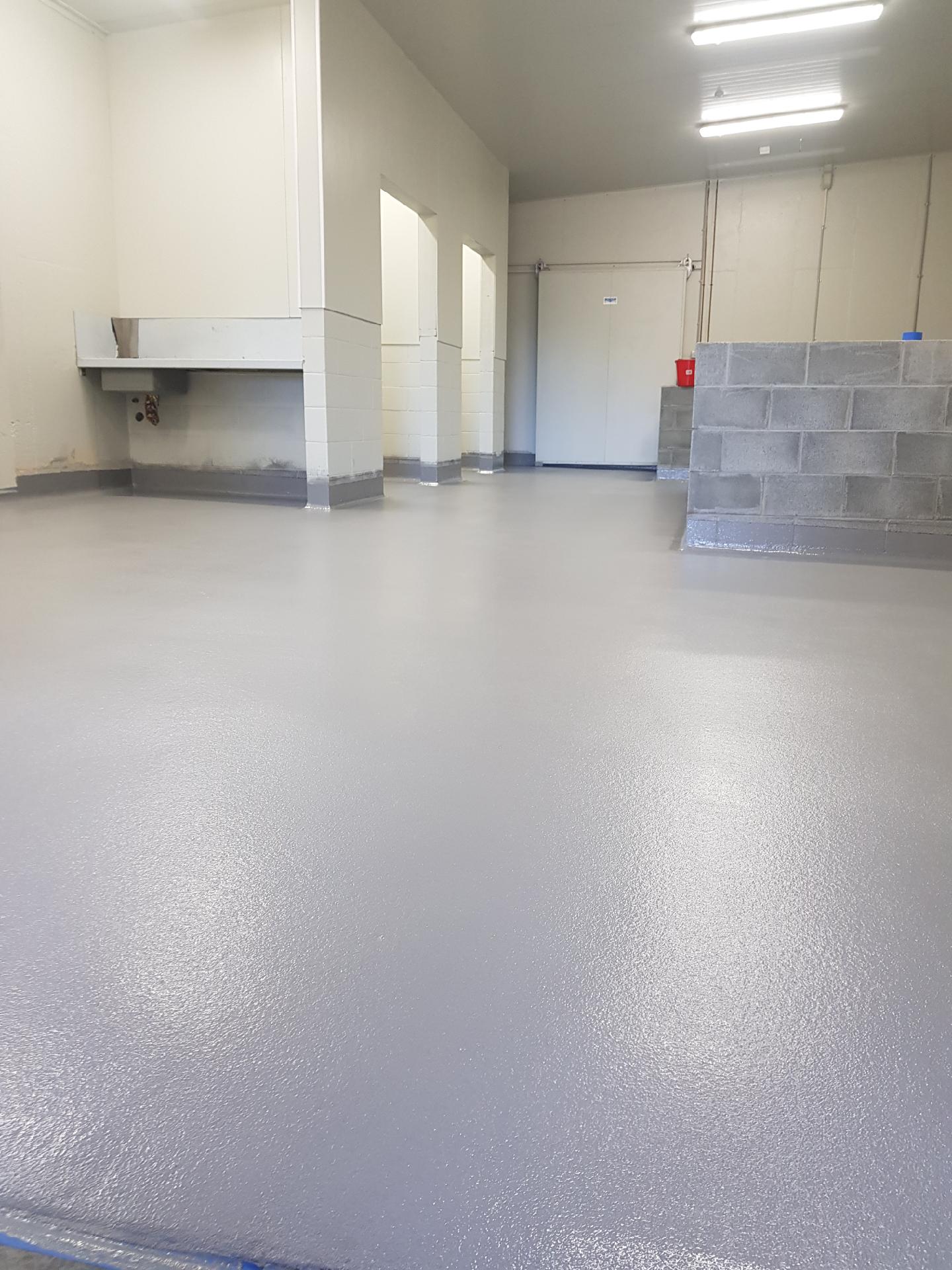 Resin vinyl flake flooring in a garage